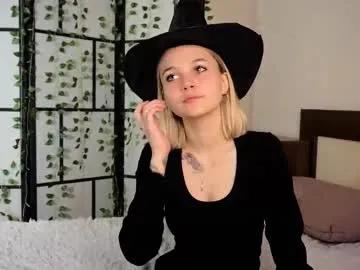 savannahshor on Chaturbate 