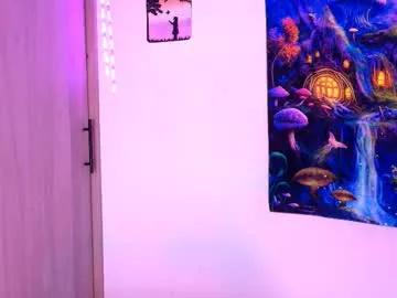 scarletblaze_ on Chaturbate