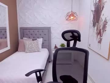 Freechat sharon_titts on Chaturbate