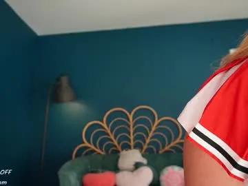 surfergirl121 on Chaturbate