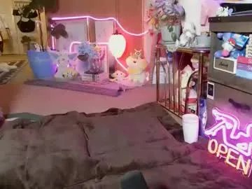 sydneyheaven666 on Chaturbate