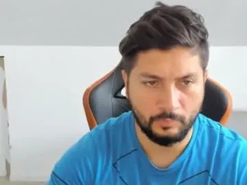 Freechat theguardian7 on Chaturbate