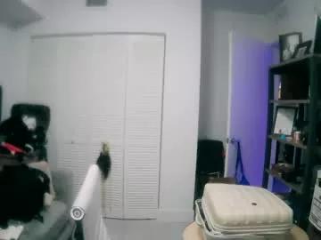 Freechat tuscan_taurus on Chaturbate