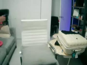 Freechat tuscan_taurus on Chaturbate