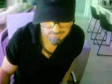Freechat tuscan_taurus on Chaturbate