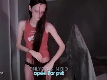 unhollymeow — take off tshirt [68 tokens left] roll the dice 69tk <3 #longhair #hairy #hairyarmpits #feets #petite