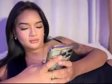 Freechat yummyrenalyn on Chaturbate