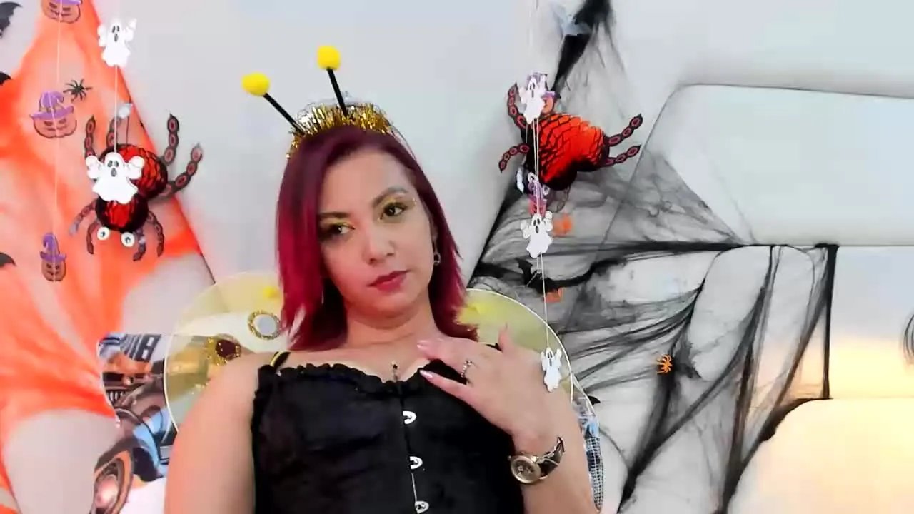 Offline JanetStone on Streamray