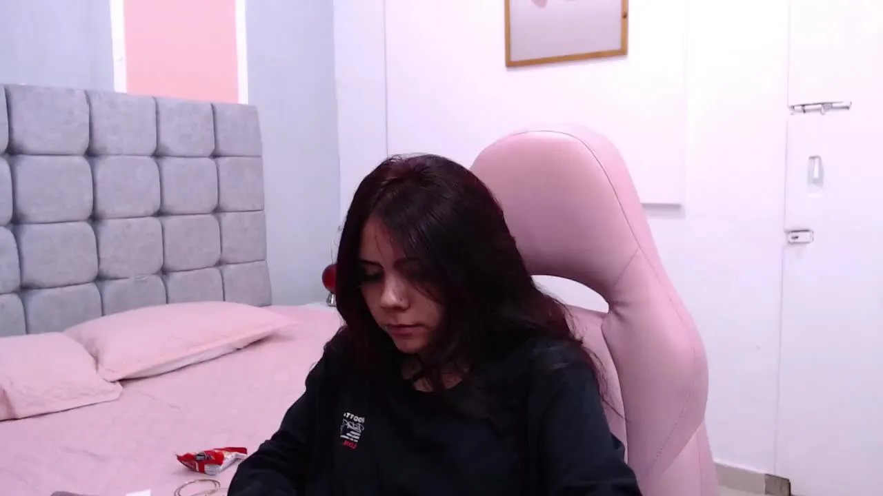 Offline ZaraMartines on Streamray