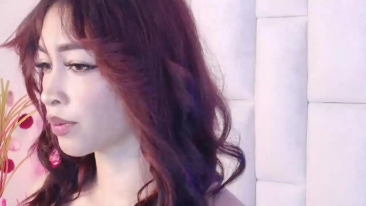 Offline Zariah on Streamray