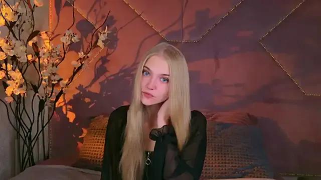 Freechat 4example_Chloe on StripChat