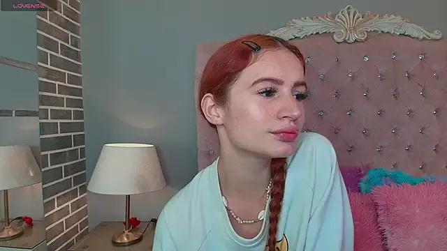 Freechat AdelaineBest on StripChat