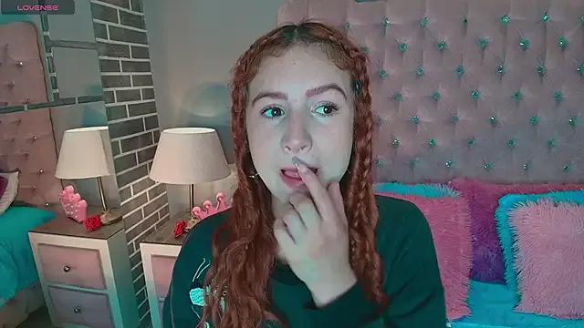 Freechat AdelaineBest on StripChat