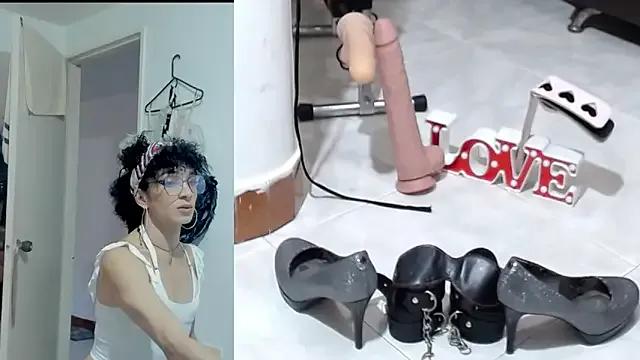 Freechat afroditacute15 on StripChat