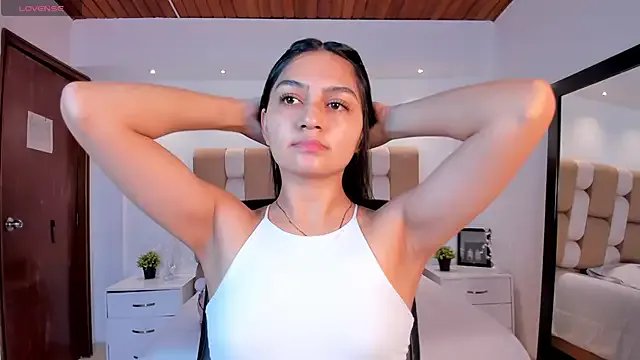 Private AidaJones on StripChat