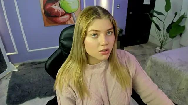 alaia_greyy on StripChat