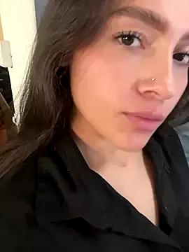 Freechat Alyha_Cortes on StripChat