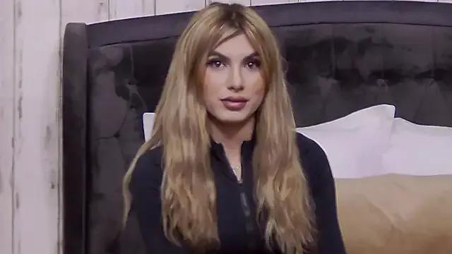 Freechat AnisiaConnor on StripChat