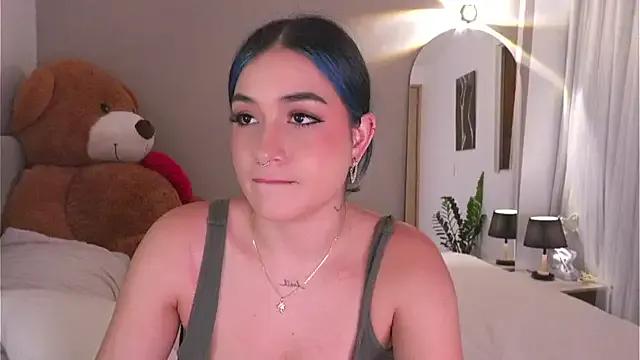 AnnyHizzle on StripChat 