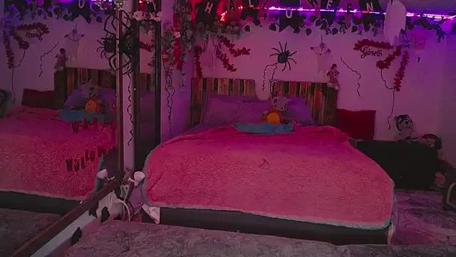 Private azahar__ziiz on StripChat