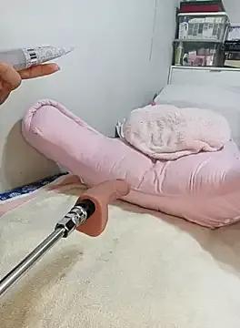 Freechat babyariane on StripChat