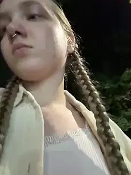 bambi_lu on StripChat 