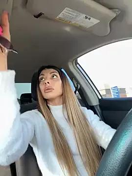 Freechat bbgurlnickii on StripChat