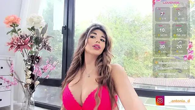 Bella_Posh on StripChat 