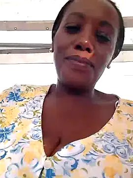 Freechat BustieMandy on StripChat