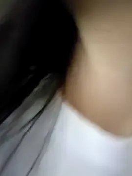 Freechat caressyourself on StripChat