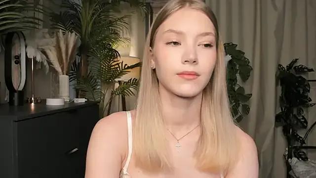 Freechat ChinBonnell on StripChat