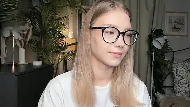 Freechat ChinBonnell on StripChat