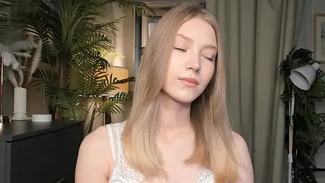 Freechat ChinBonnell on StripChat