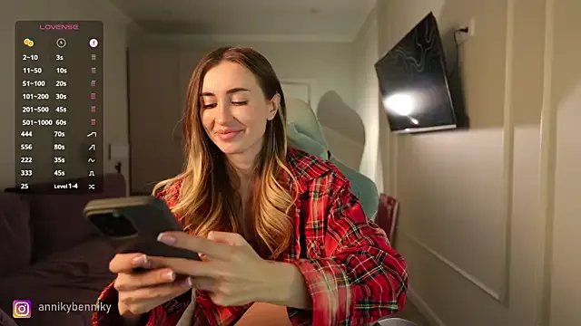 Coconutkittyy on StripChat 