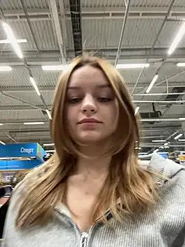 Freechat Cum_girlss on StripChat