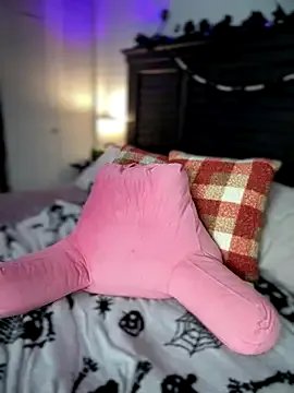 Freechat DallasAria on StripChat