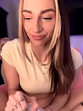 Freechat DallasAria on StripChat