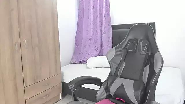 Freechat dolly_walker on StripChat