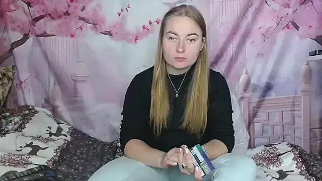 Freechat ElenaMaeer on StripChat