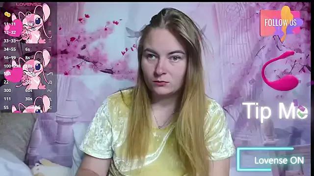 Freechat ElenaMaeer on StripChat