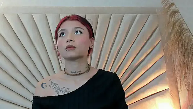 Emma_duff on StripChat
