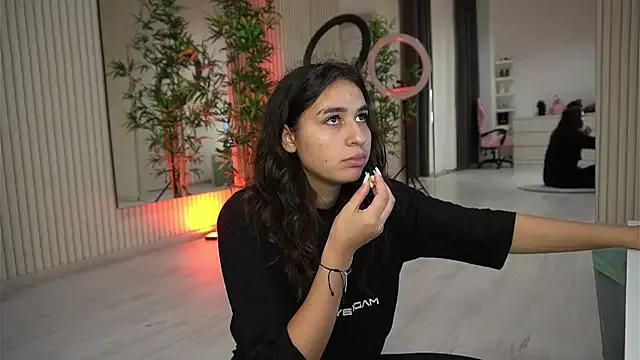 Freechat EmmaBlanco on StripChat