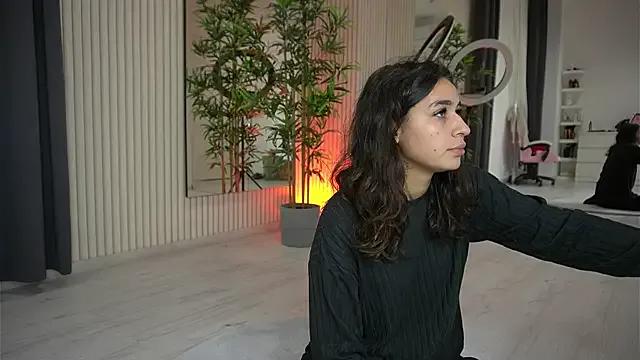 Freechat EmmaBlanco on StripChat