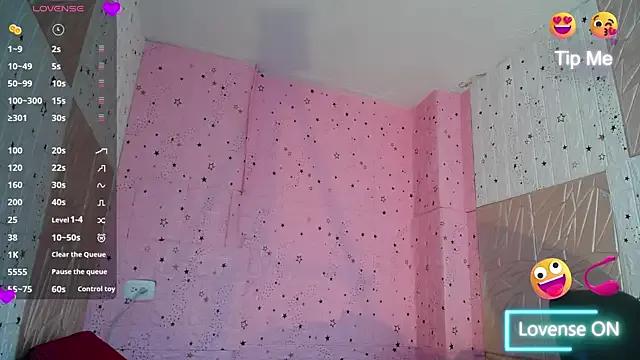 Freechat emmydurant on StripChat