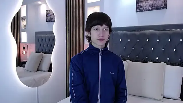 Emo_Boy_ room chat