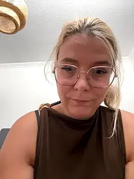 Freechat EmyLana on StripChat