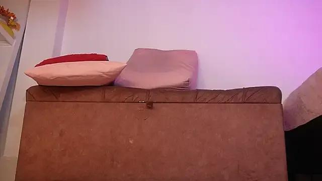 Freechat emyli_sw_ on StripChat