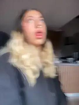 Enyeld_ruru on StripChat 