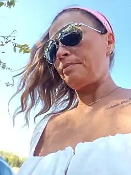 Erotic_and_Exotic on StripChat