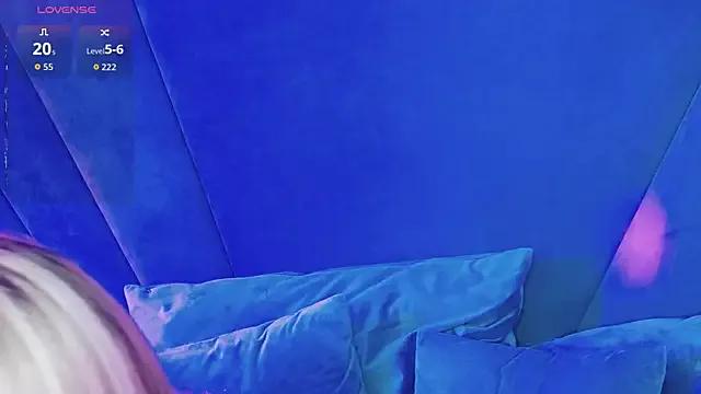 Evelisse on StripChat 